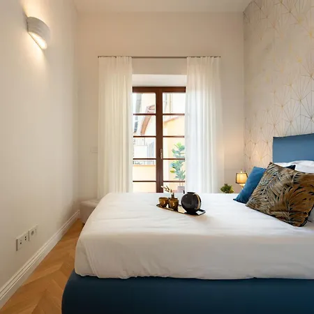 - Modern Florentine Terrace Few Steps From Duomo アパート