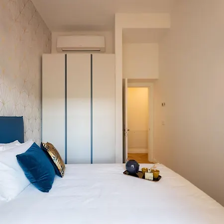 - Modern Florentine Terrace Few Steps From Duomo