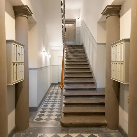 - Modern Florentine Terrace Few Steps From Duomo * フィレンツェ