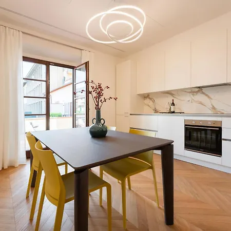 - Modern Florentine Terrace Few Steps From Duomo アパート フィレンツェ