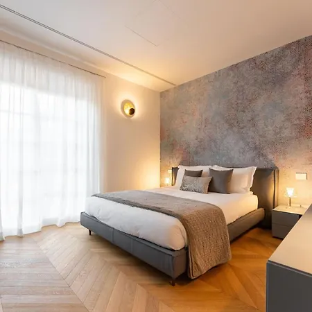 - Modern Florentine Terrace Few Steps From Duomo *