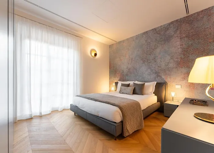 - Modern Florentine Terrace Few Steps From Duomo *