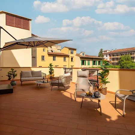 - Modern Florentine Terrace Few Steps From Duomo Florencie